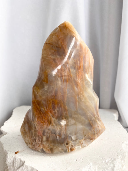 Peach Moonstone Flame #8